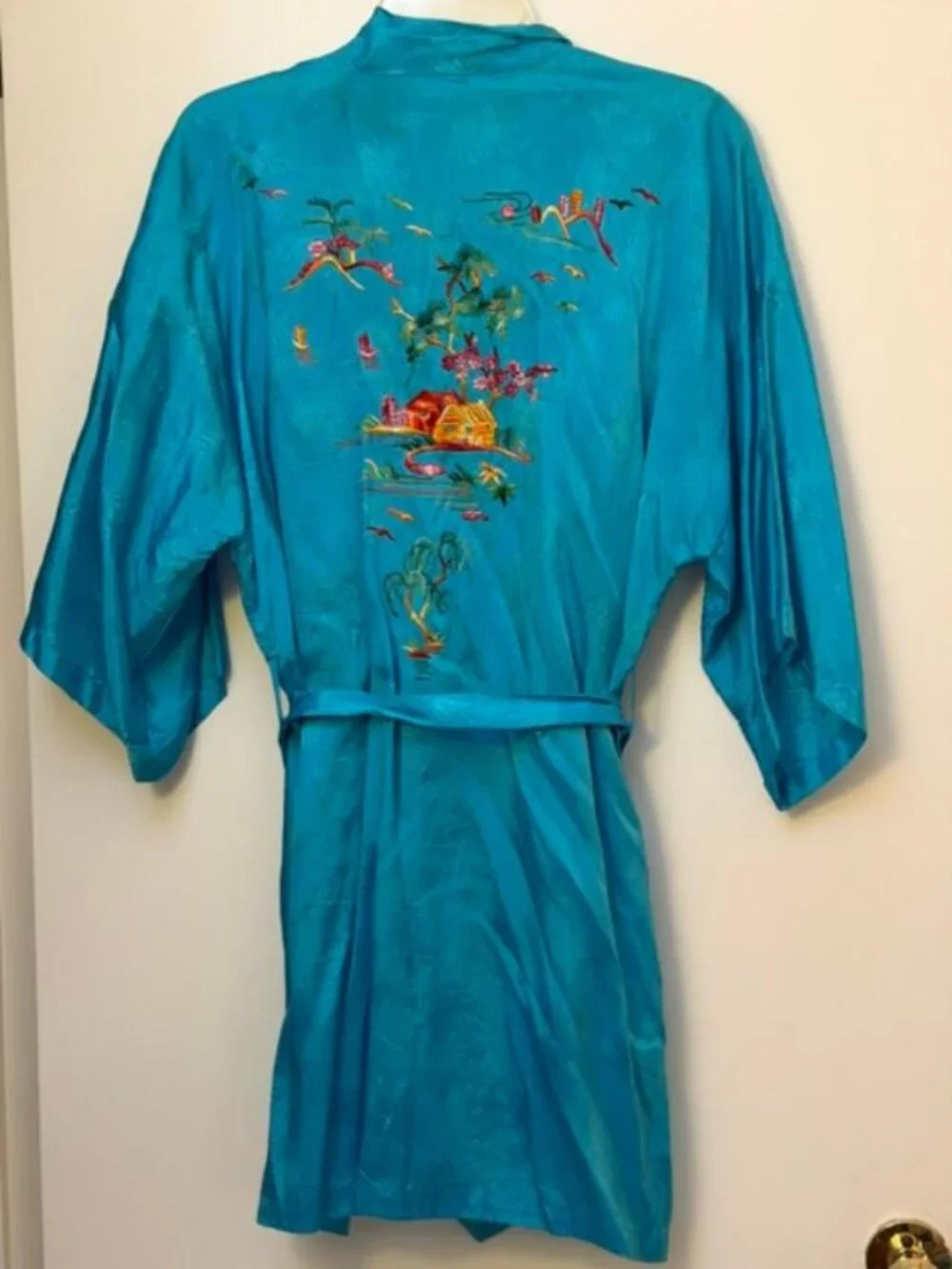 Vintage Japanese Silk Bed Jacket with Belt and Hand-Crafted Needlepoint Design - Picture 2 of 5